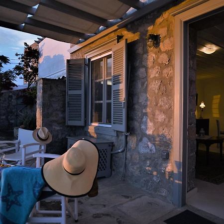 Villa Sunset Hydra Bagian luar foto